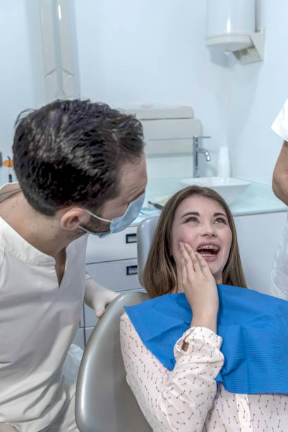 Best Emergency Broken Tooth Repair in Shawano, WI